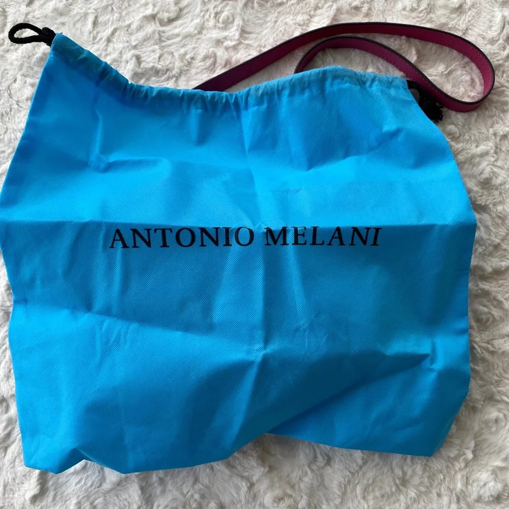 Antonio Melani Rosie Crossbody Bag Women Bright Pink Leather‎ Barbiecore Chic